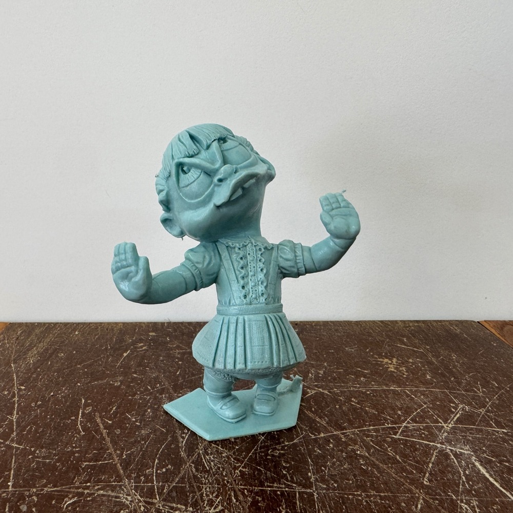 Louis Marx Blame Its Little Girl 1964 I didn't push him figurine Vintage